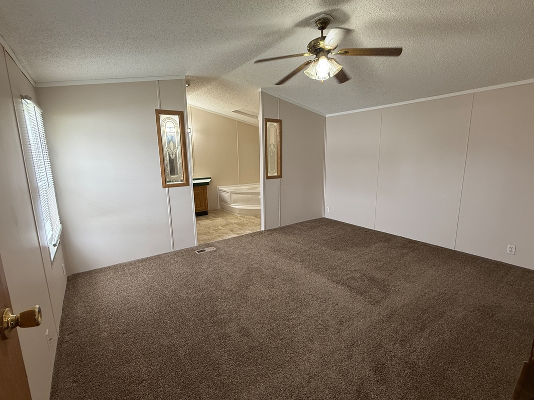 KEN Kensington Meadows