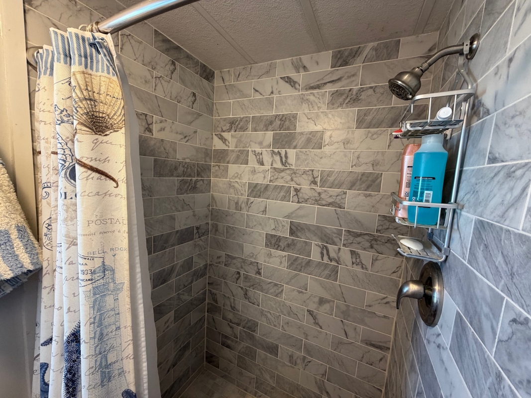 SAR Saralake Estates