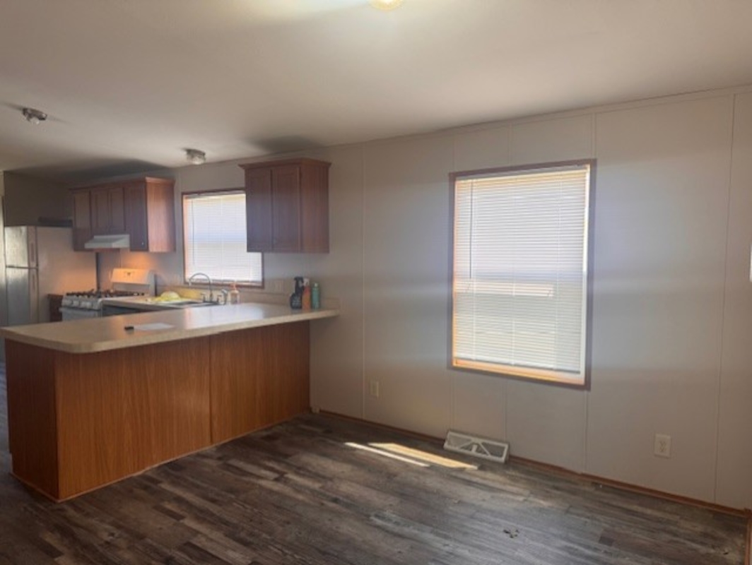 HLL Hawaiian Gardens/Holly Village