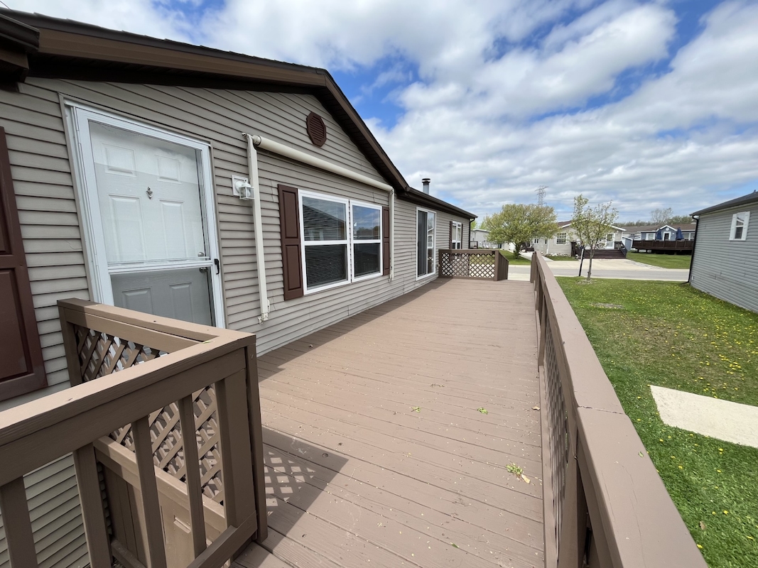 TAN Tanglewood Village