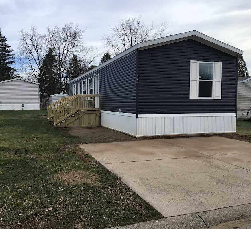 BRO Brookside Manor