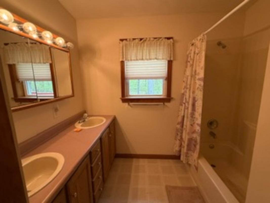 HCT Hillcrest