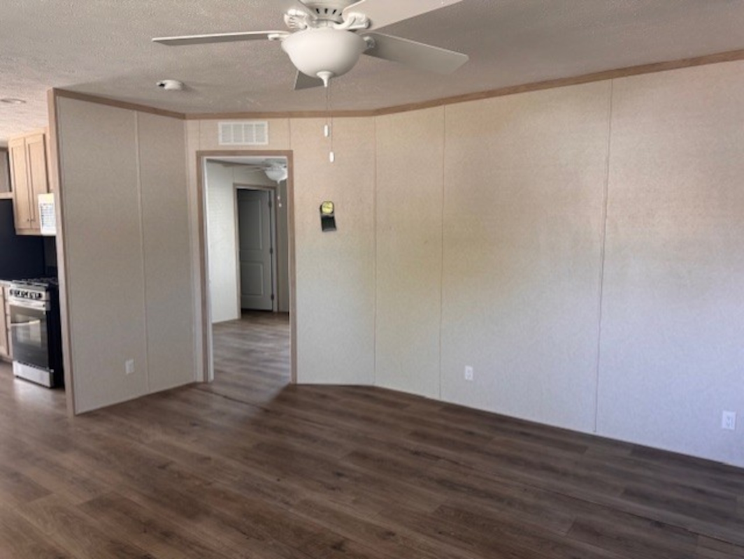 HLL Hawaiian Gardens/Holly Village