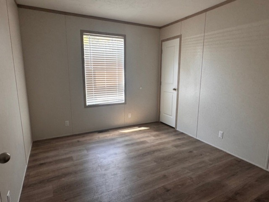 HLL Hawaiian Gardens/Holly Village