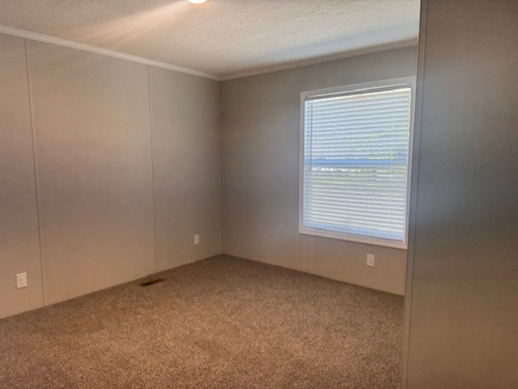 HLL Hawaiian Gardens/Holly Village
