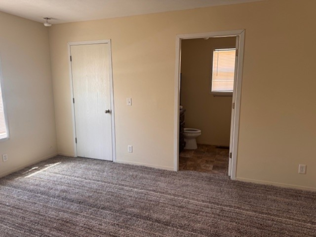 HLL Hawaiian Gardens/Holly Village