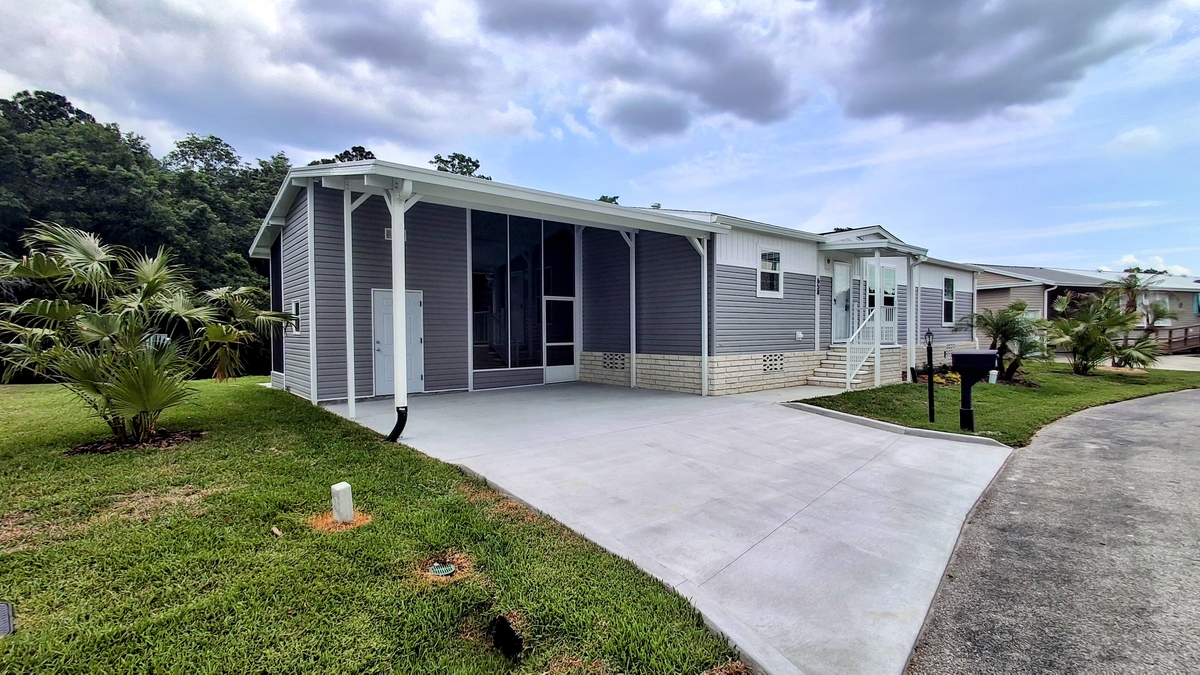 RPV Royal Palm Village