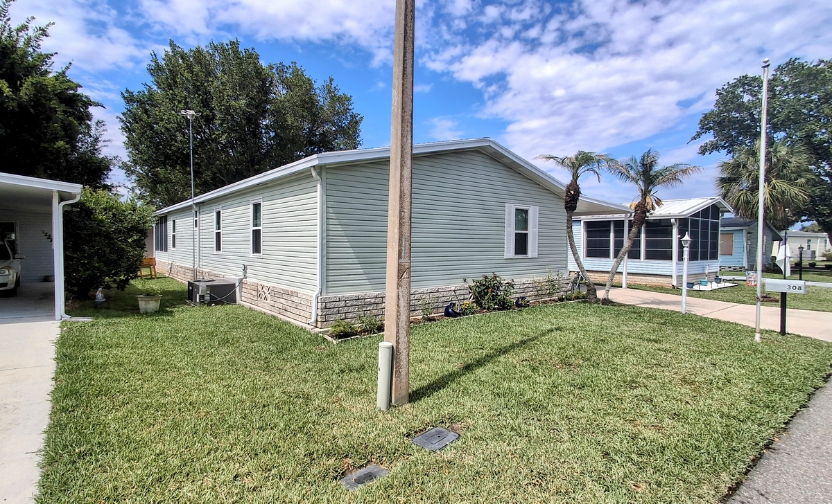 RPV Royal Palm Village