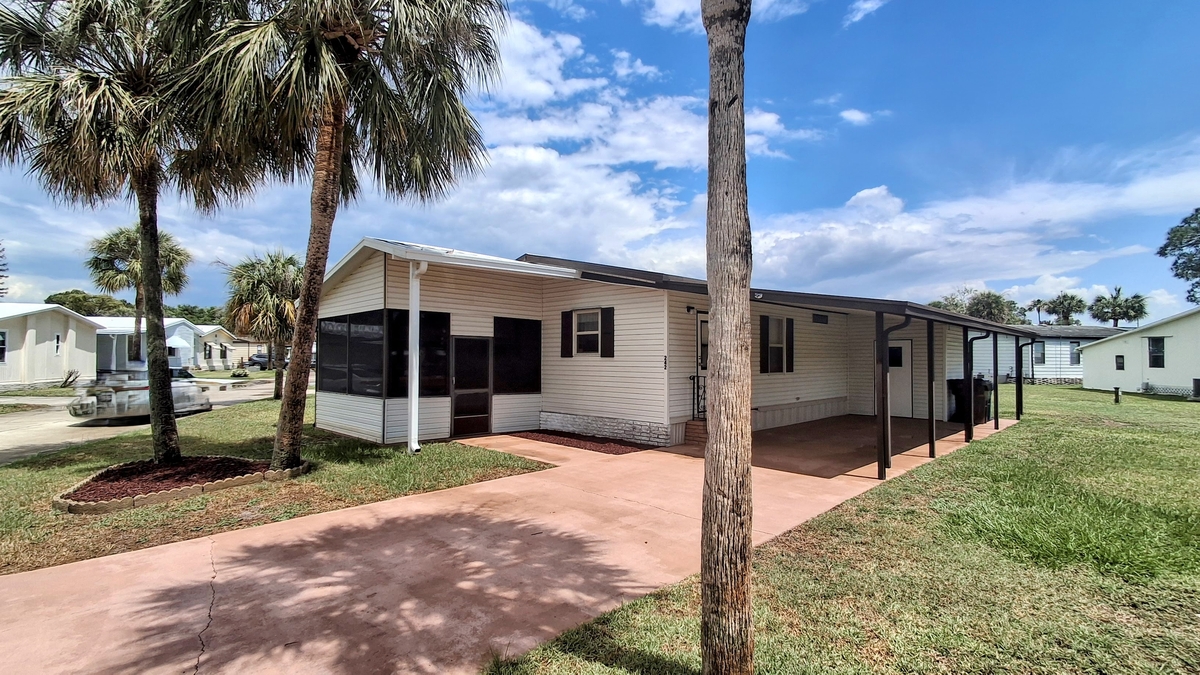 RPV Royal Palm Village