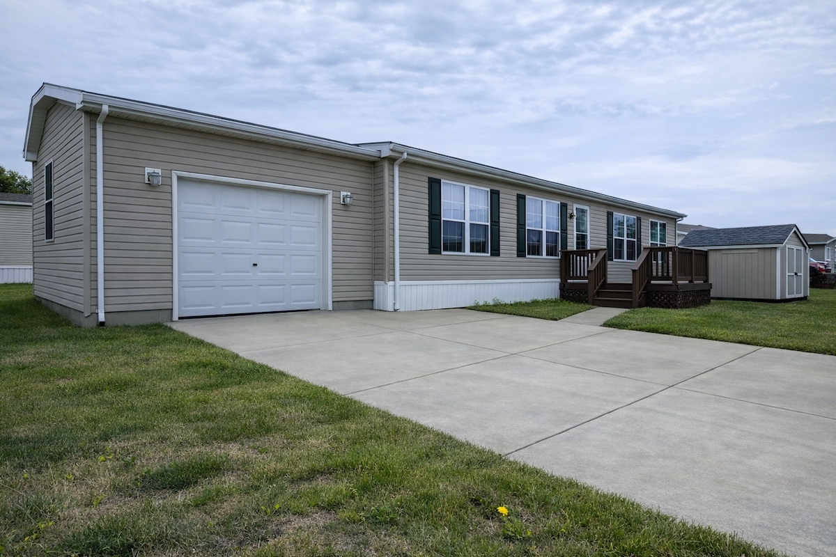 OAK Oakwood Village