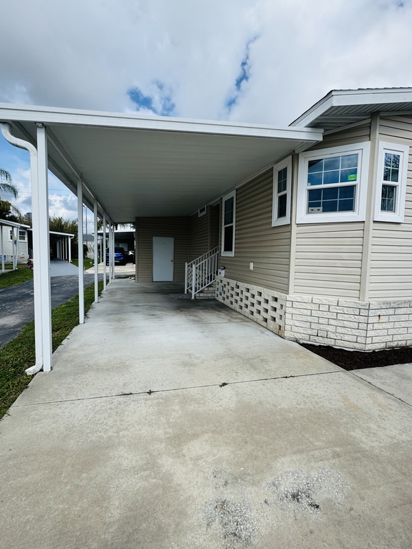 LSL Lakeshore Landings