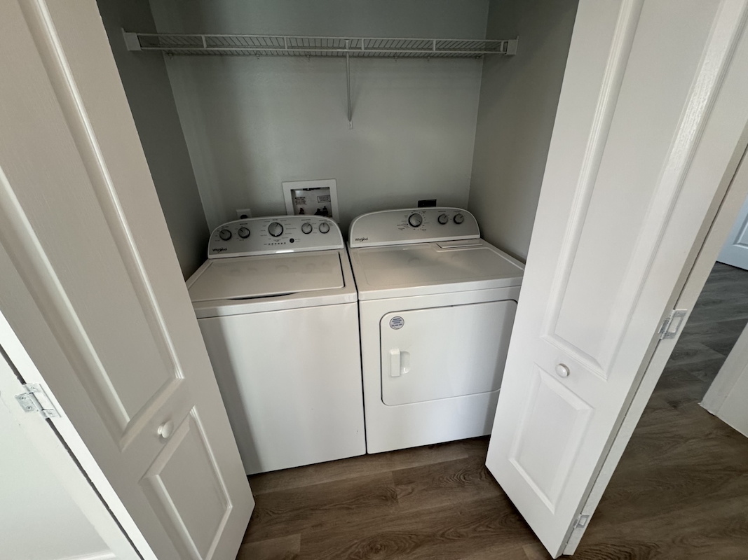 LSL Lakeshore Landings