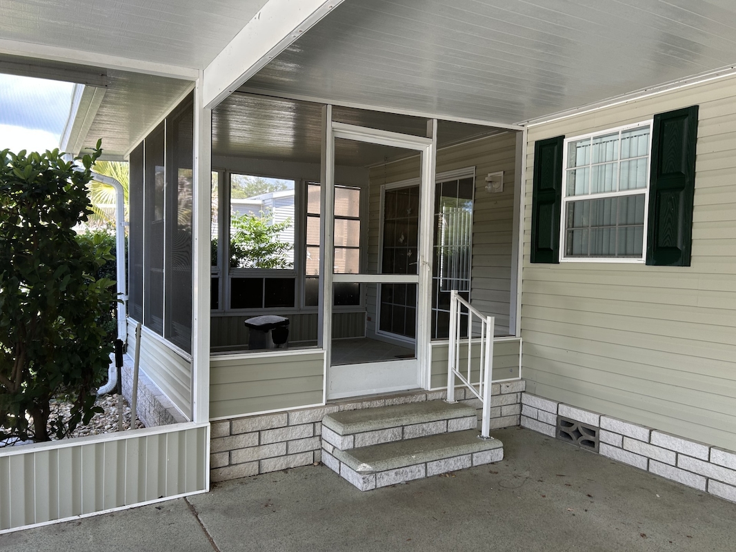 SLE Sunlake Estates