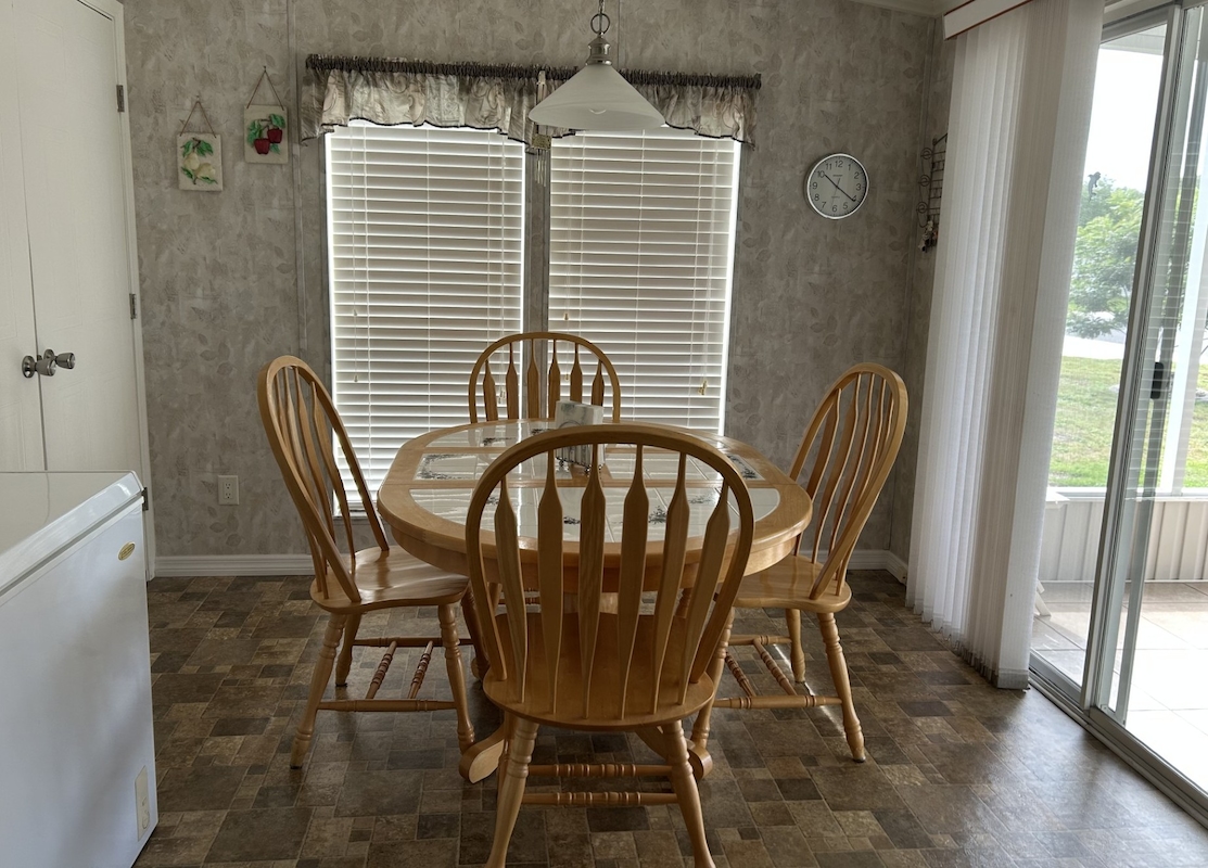 SLE Sunlake Estates
