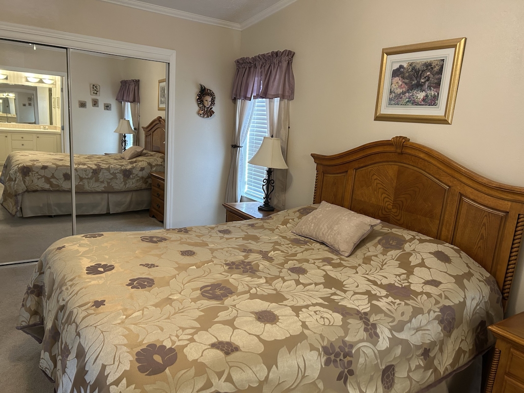 SLE Sunlake Estates