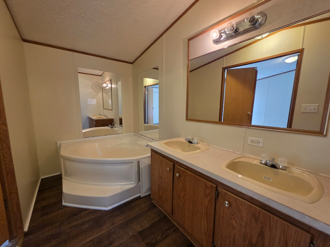 PNV Pineview Estates