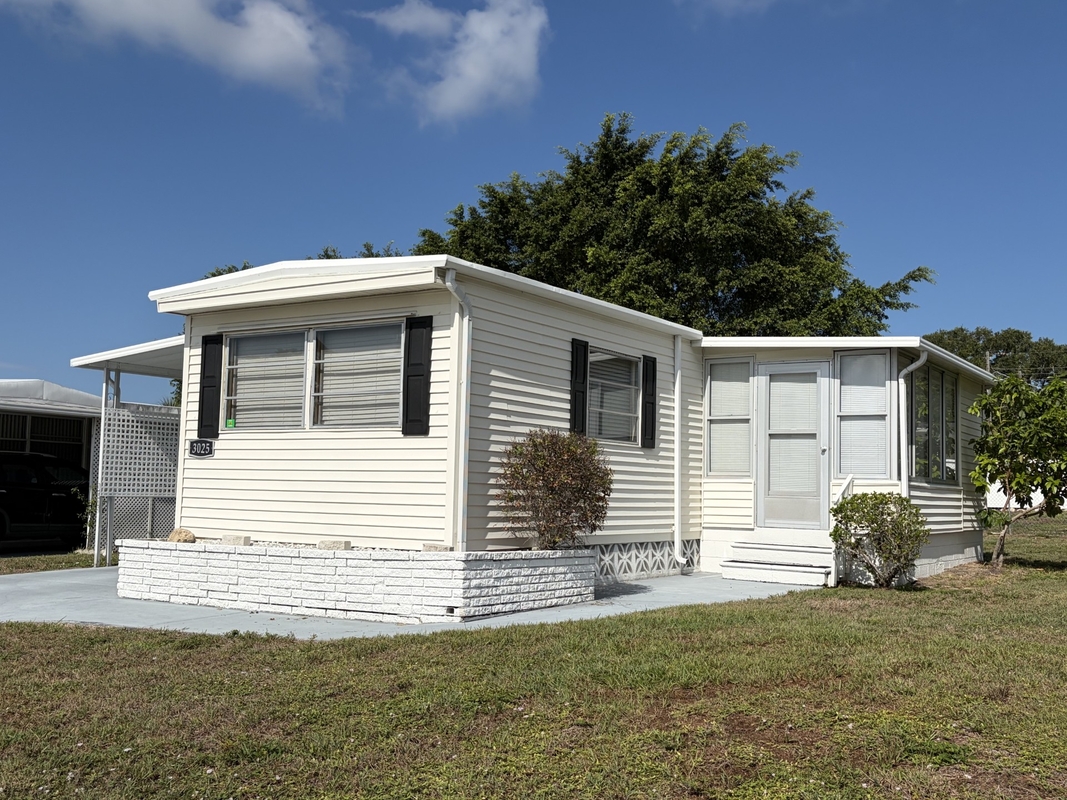 SAR Saralake Estates