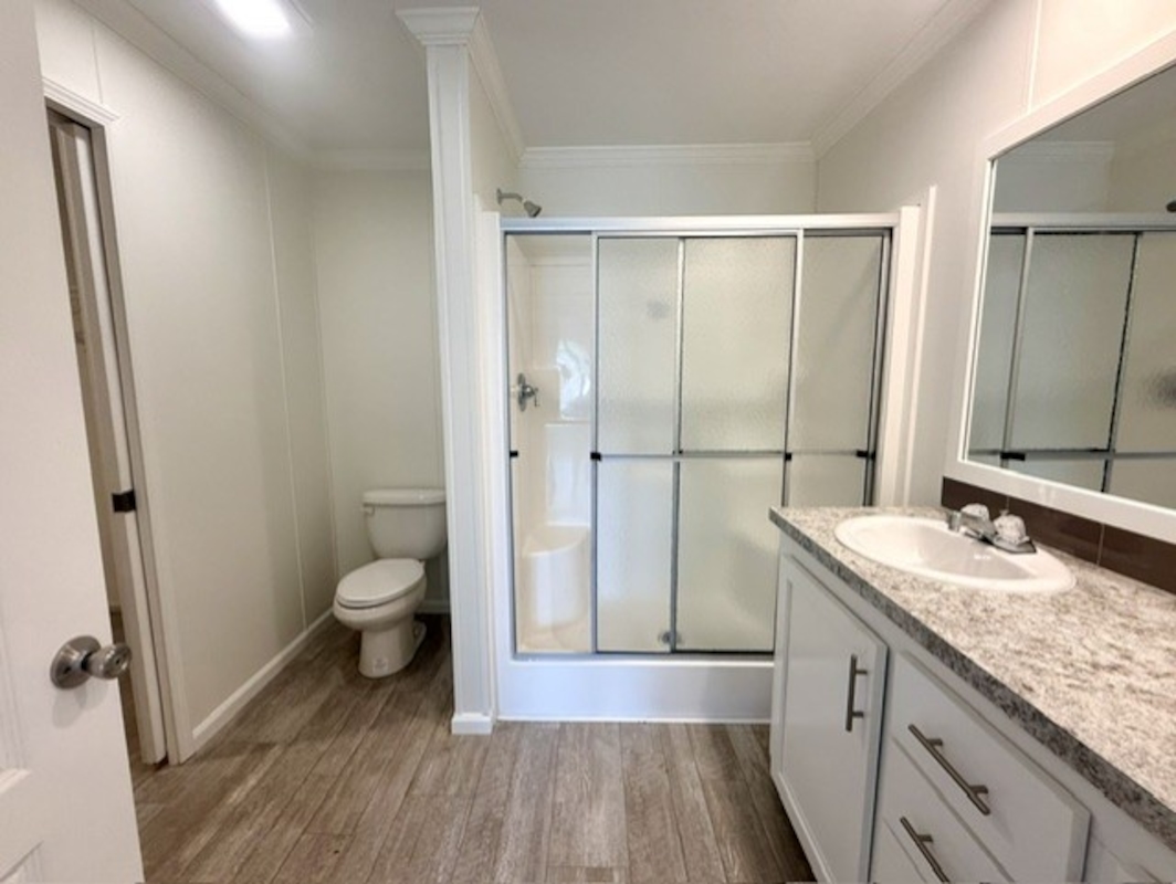 REH Regency Heights
