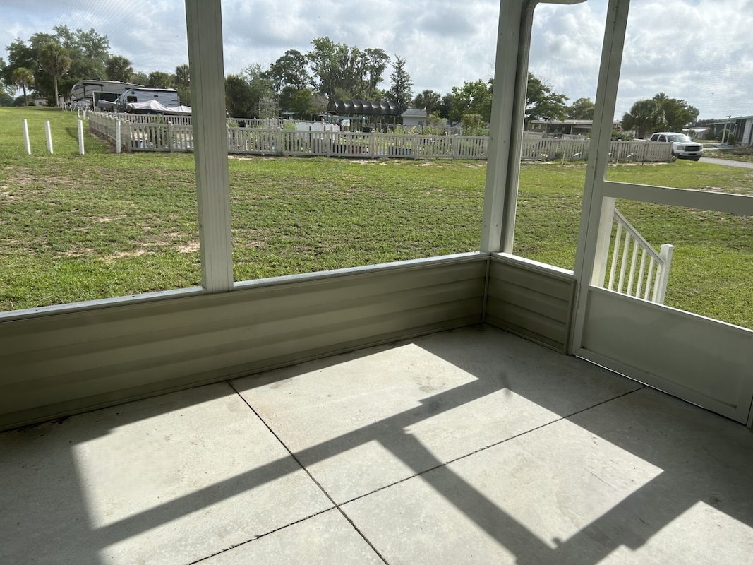 SLE Sunlake Estates