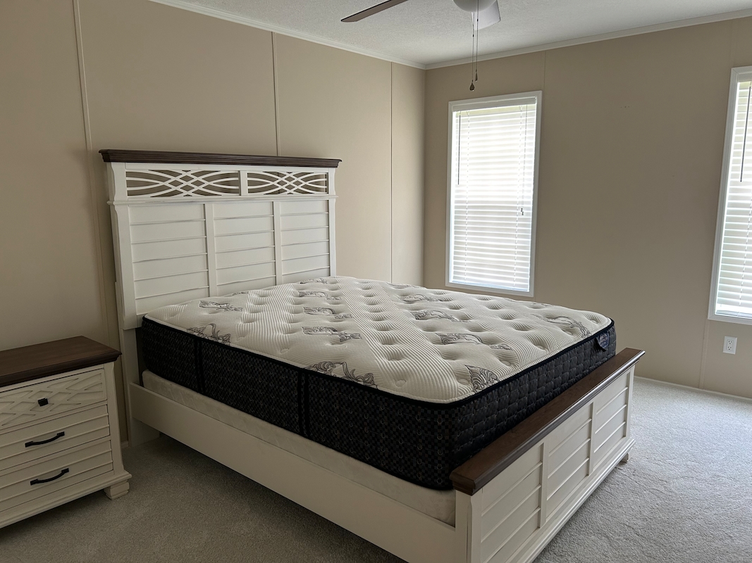 SLE Sunlake Estates