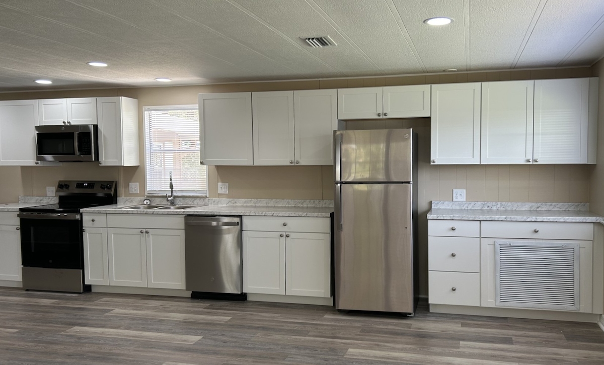 SLE Sunlake Estates