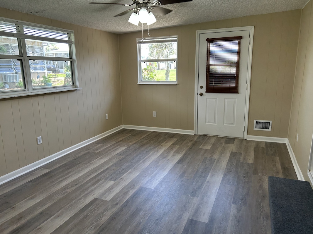 SLE Sunlake Estates