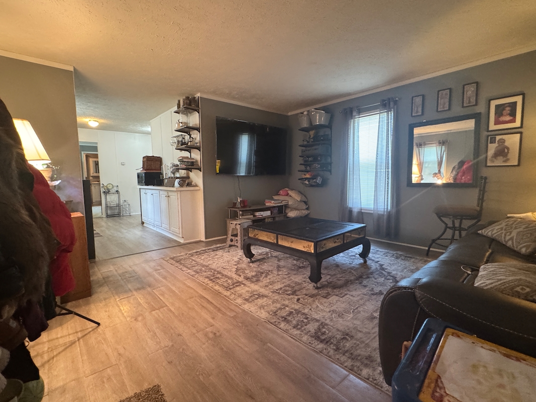 BRO Brookside Manor