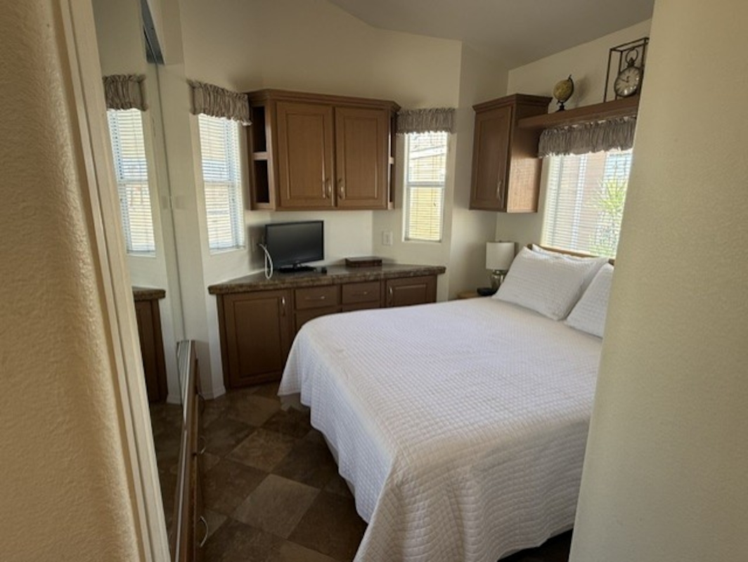 PCK Palm Creek Resort & Residences