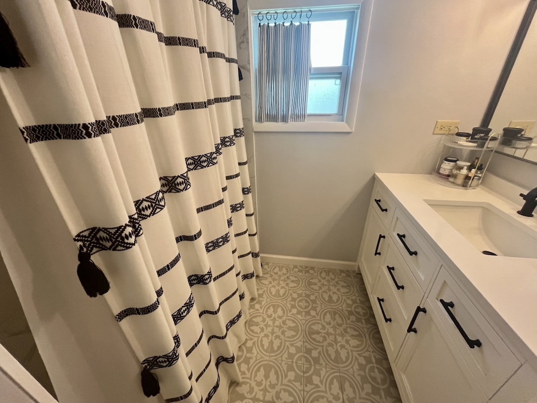 REH Regency Heights