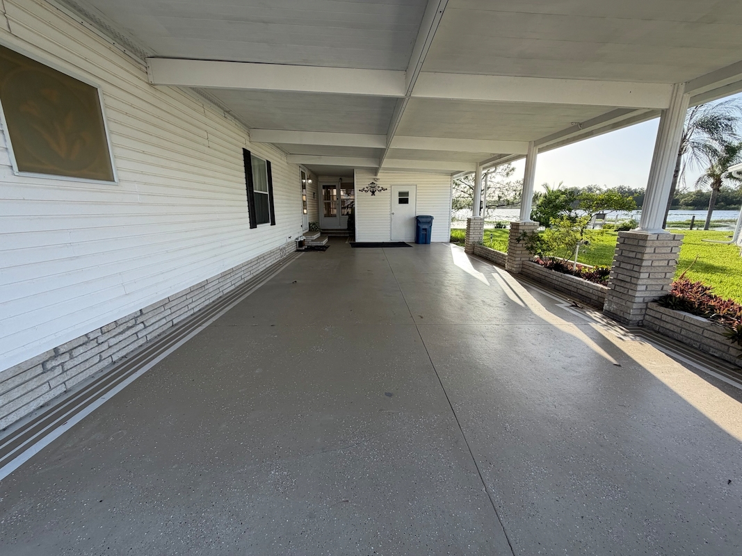 PTL The Landings at Lake Henry
