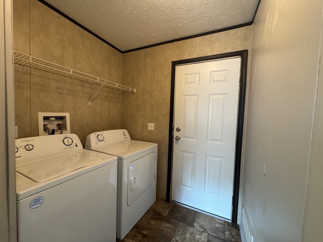 BRO Brookside Manor