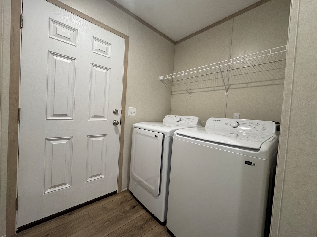 BRO Brookside Manor