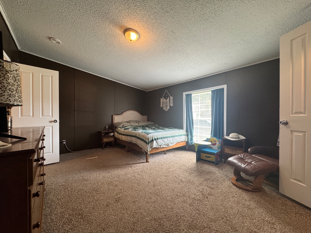 BRO Brookside Manor