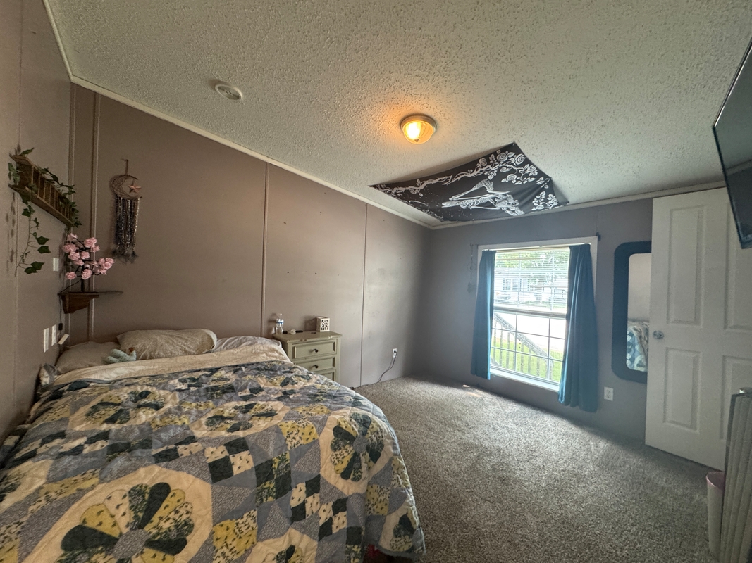 BRO Brookside Manor