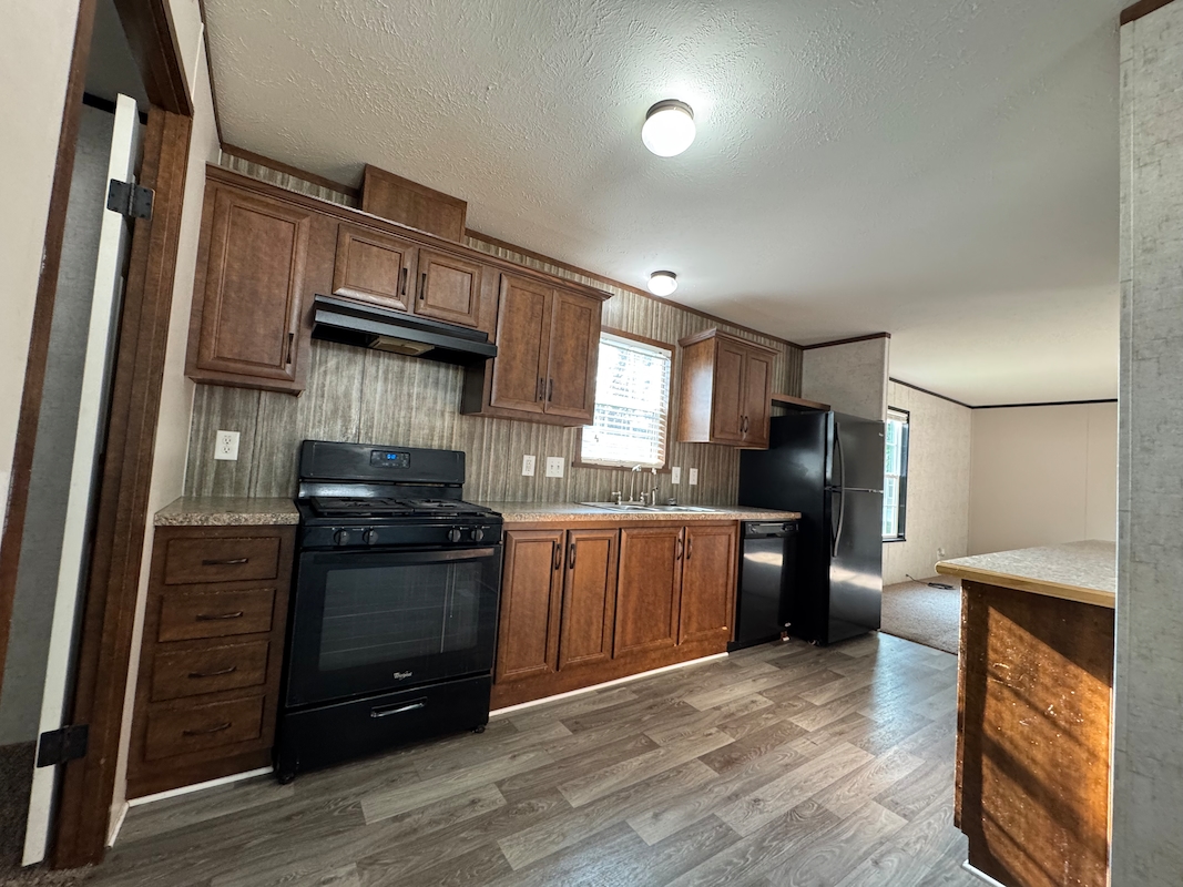 BRO Brookside Manor