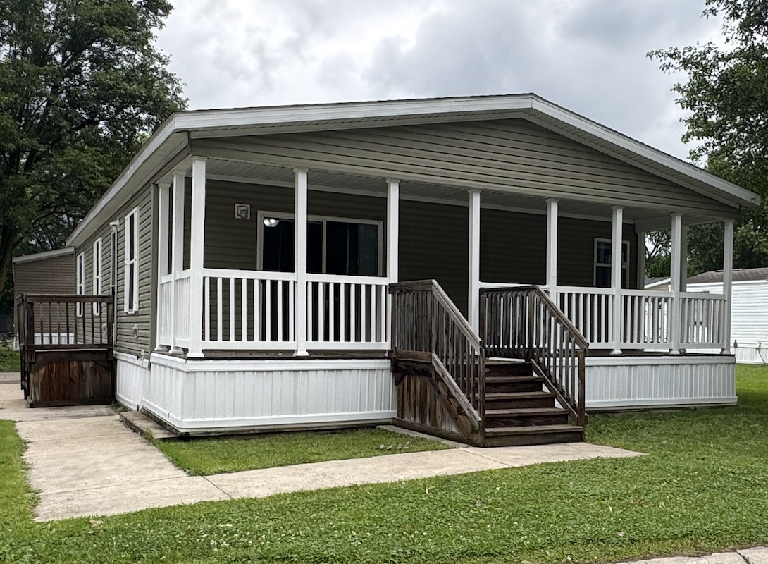 BRO Brookside Manor