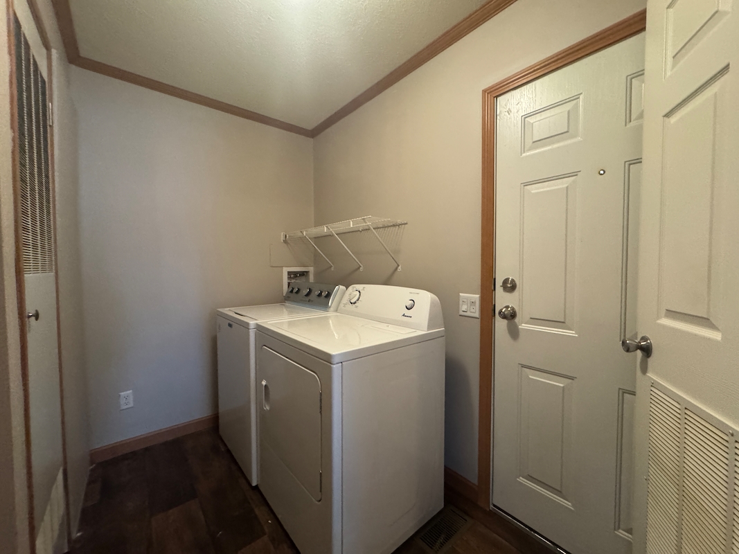 BRO Brookside Manor