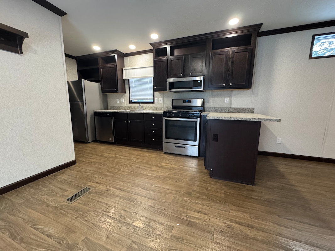 BRO Brookside Manor