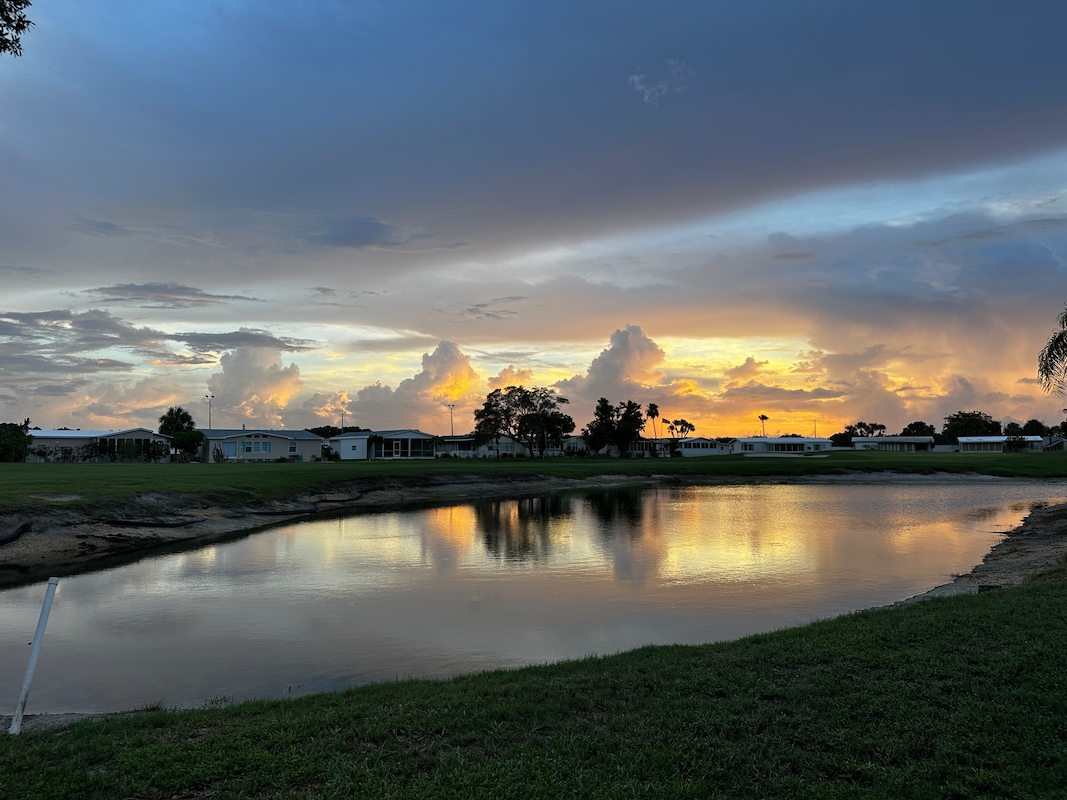 RSC Riverside Club Golf & Marina Community