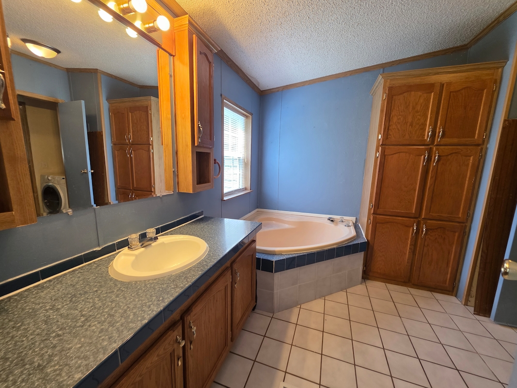 PNV Pineview Estates