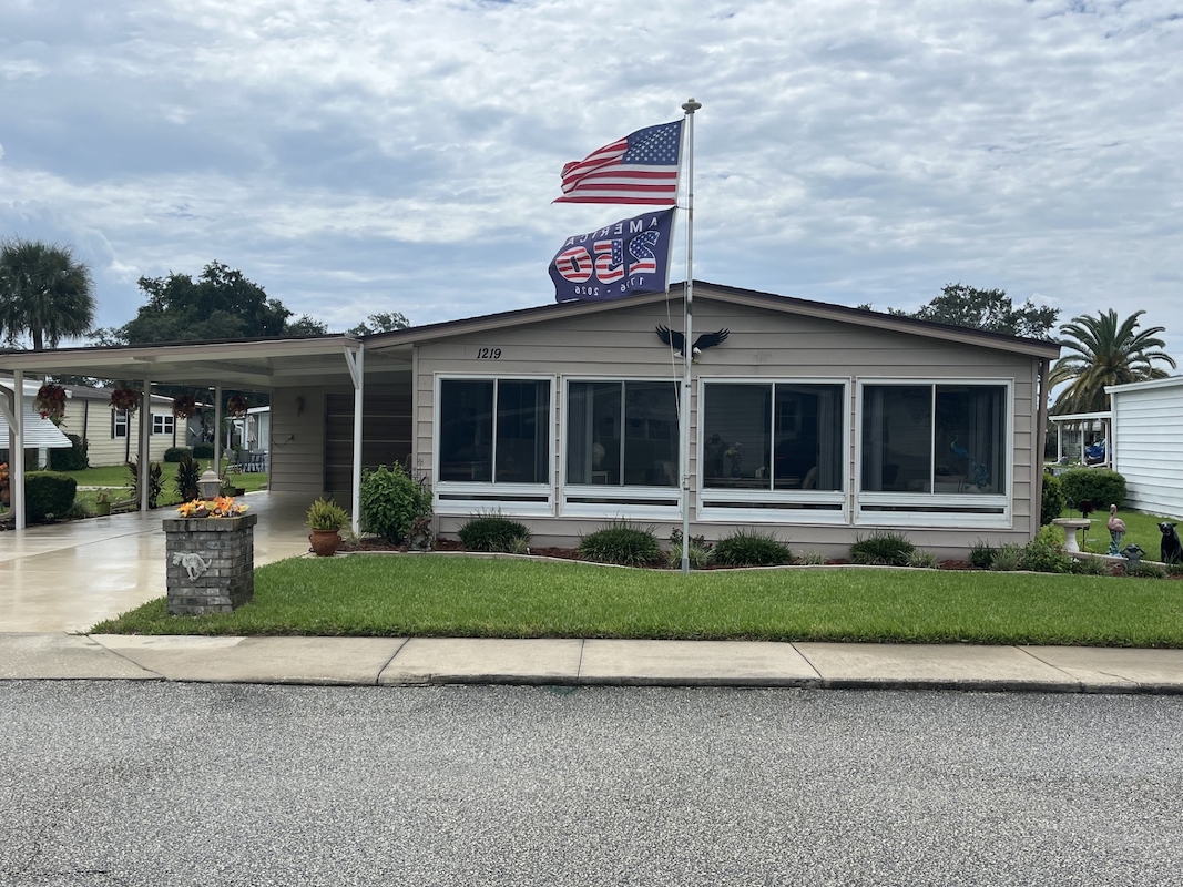 LCV La Costa Village