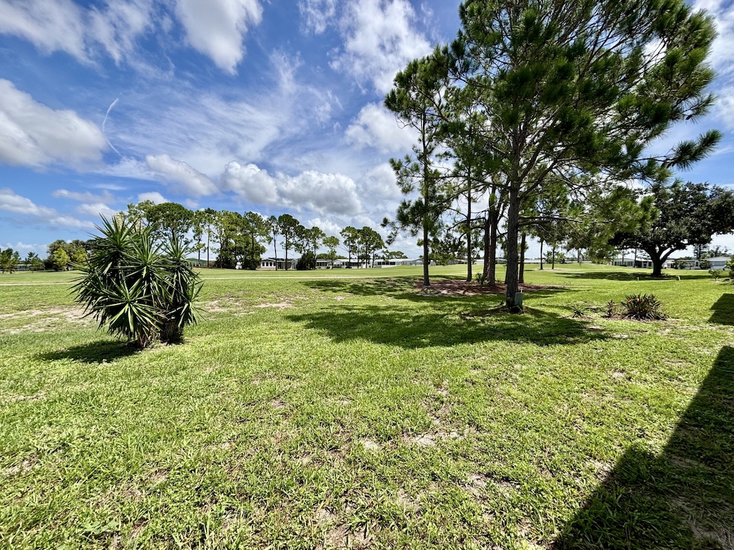 RSC Riverside Club Golf & Marina Community