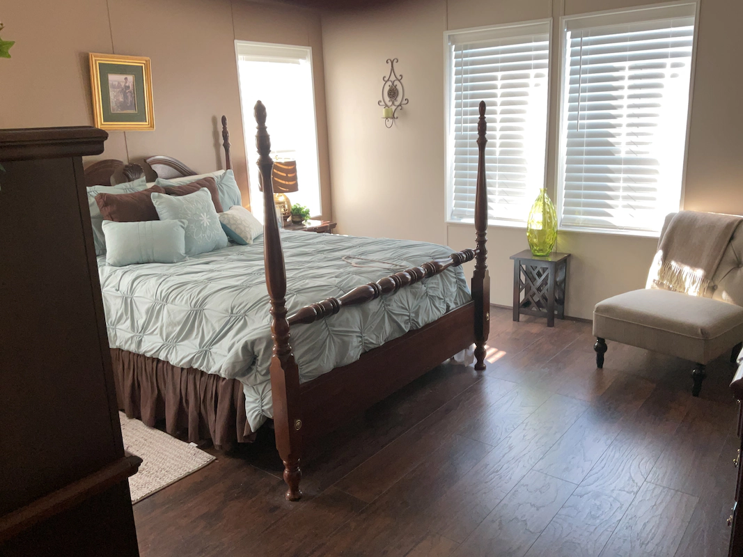 LSV Lakeshore Villas