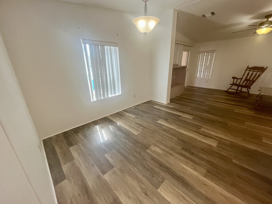 REH Regency Heights