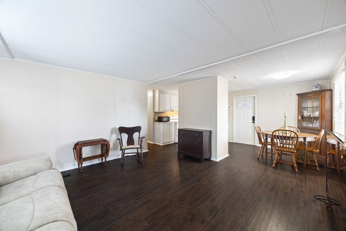 LSV Lakeshore Villas