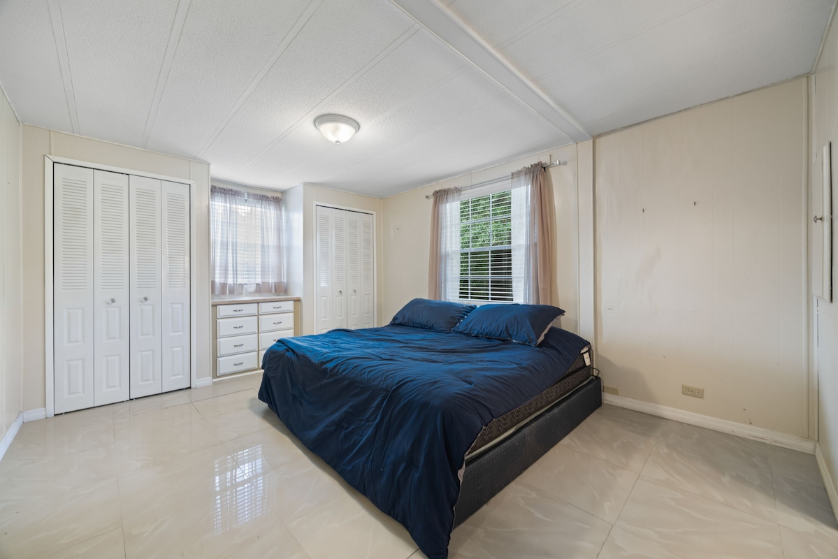 LSV Lakeshore Villas