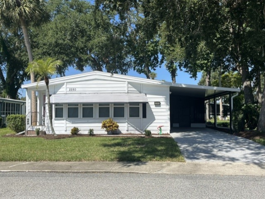 LCV La Costa Village