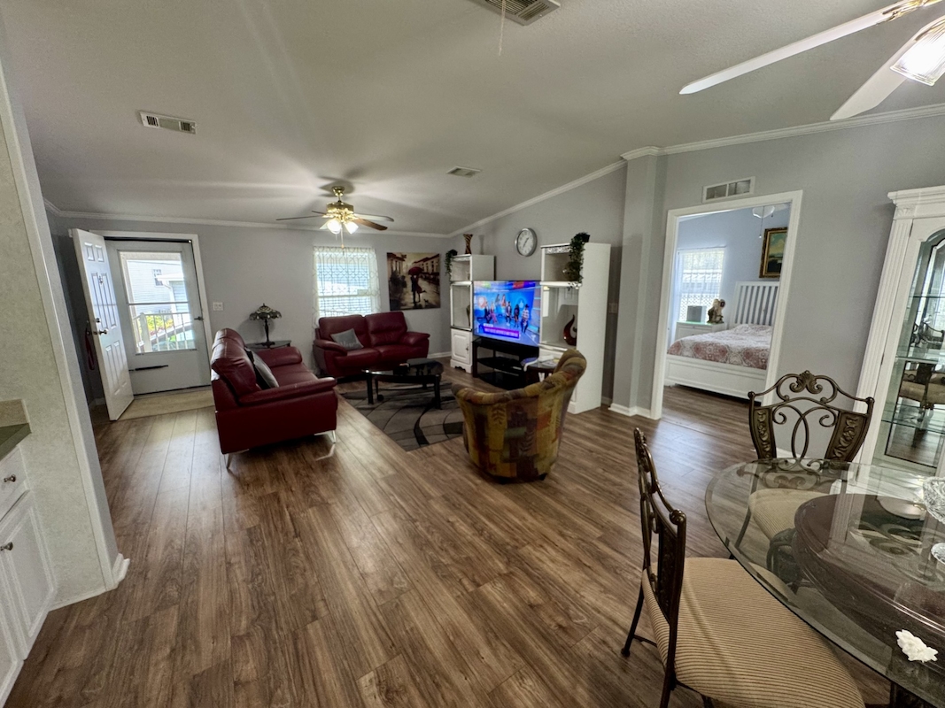 LSL Lakeshore Landings