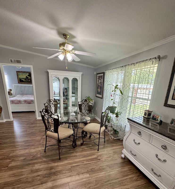 LSL Lakeshore Landings