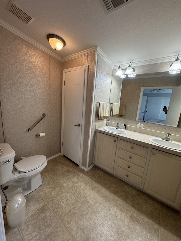 LSL Lakeshore Landings